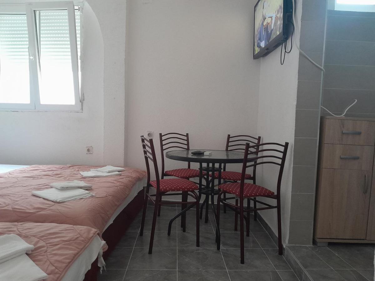Apartmani Jacimovic Čanj Buitenkant foto
